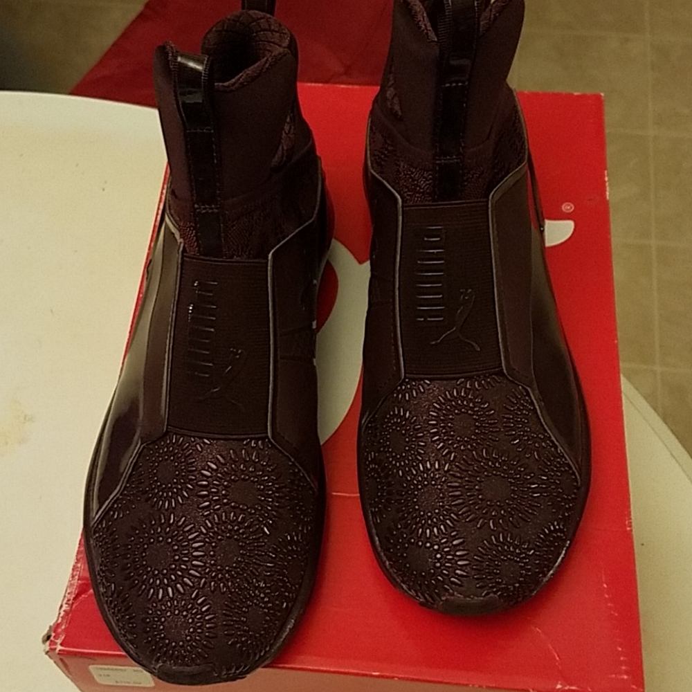 Womens Puma Sneakers